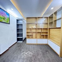 Bán Tập Thể Lô Góc 17,2/50M 2,35 Tỷ Văn Hương Ban Công Cực Thoáng - Sân Rộng Để Xe Thoải Mái