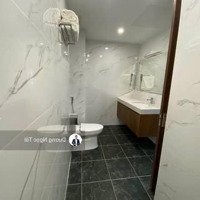 Bán Nhà Sang* Mặt Phố Tại Vị Trị Đắc Địa Số 1 Tây Hồ ,Dường Nghi Tàm, 7X Tỷ, 130M2, 8T Giá Siêu Hời