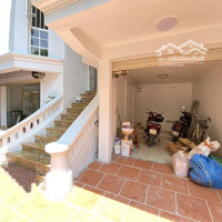 Siêu Hót Bán Thuê Biệt Thự Trong Ngõ Ôtô Vào Sân Đặng Thái Mai Tây Hồ Hà Nội