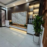 Bán Nhà Riêng Tại Hoa Lư, Lê Đại Hành, Hai Bà Trưng, Hà Nội, 12,8 Tỷ, 40M2, Thang Máy.