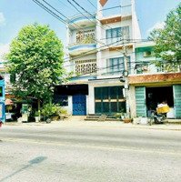 Nhà Ngay Chợ Đức Hòa,Siêu Hót ,95M2- 5 Tỷ | Mặt Tiền 824 ( 1 Trệt 2 Lầu )Hướng Đông Nam