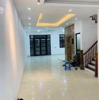 Cho Thuê Shophouse Tôn Thất Thuyết, Dtsd 118M2 X 6T + 1 Hầm, Thông Sàn Có Thang Máy. Giá 65 Triệu/Th