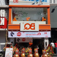Cho Thuê Nhà Mặt Phố Hoàng Cầu , 70M2 X 5 Tầng , Mt: 5M , Vỉa Hè Sử Dụng 10M , Vị Trí Ngay Ngã Tư