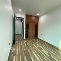 Âu Cơ Nhà Mới Kính Coong + Full Nội Thất Xịn Xò
 Diện Tích: 42M, 3 Tầng,Mặt Tiền5M8
Giá Chào Nhỉnh 3Tỷ
Oto Đỗ