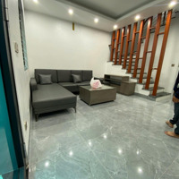 Âu Cơ Nhà Mới Kính Coong + Full Nội Thất Xịn Xò
 Diện Tích: 42M, 3 Tầng,Mặt Tiền5M8
Giá Chào Nhỉnh 3Tỷ
Oto Đỗ