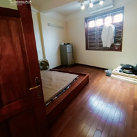 Nhà 5 Tầng Nguyễn Đình Hoàn, 7 Phòng Ngủ, Ngõ Thông, Ôtô Cách 20M. 9.5 Tỷ