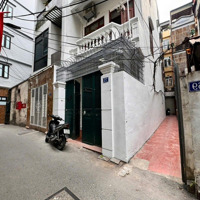 Bán Nhà Giáp Nhất Thanh Xuân, Gần Phố, Diện Tích: 57M 5 Tầng Lô Góc 3 Thoáng, Nhà Đẹp Ở Ngay, 11.X Tỷ