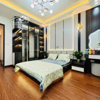 Bán Nhà Đẹp Ở Ngay Đón Tết Tại Hoàng Văn Thái, 6,99 Tỷ, 38M2, Nhiều Tiện Ích