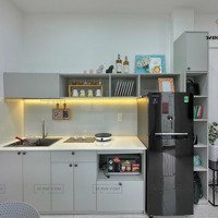 Chdv Full Nội Thất Penthouse Và Ban Công Cực Thoáng Ngay Etown Tb Xinh Xắn