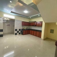 Hiếm Nhà - 3 Tỷ 8 - Đối Diện Vincom Thủ Đức - Xe Hơi Đậu Trước Cửa - 50M2 - 2 Tầng - 3Pn