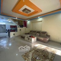 Hiếm Nhà - 3 Tỷ 8 - Đối Diện Vincom Thủ Đức - Xe Hơi Đậu Trước Cửa - 50M2 - 2 Tầng - 3Pn