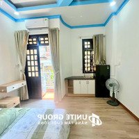 Cho Thuê Phòng Ban Công, Rộng 30M2 Gần Nguyễn Cửu Vân, Vòng Xoay Hàng Xanh, Thuận Tiện Đi Q1,Q2