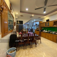 Biệt Thự Mini - Ngay Vicom Lê Văn Việt - Hướng Đông Nam - 137M2 - Nhà Mới Ở Ngay