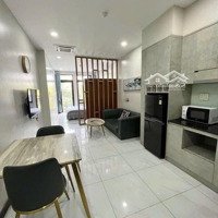 Studio Ban Công 45M2 Full Nội Thất Cách Sân Bay 100M, Và Cách Công Viên Hvt 100M