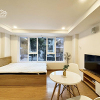 Thuê Ngay Studio Tại Mê Linh Gần Landmark. Giá 8 Triệu7. Liên Hệ: 0909397366