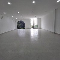 Cần Cho Thuê Biệt Thự Mới Tinh Khu Him Lam, Quận 7, Giá Chỉ 75 Triệu/ Tháng.