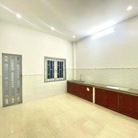 Cho Thuê Nhà Đường 209 Tôn Thất Thuyết, Phường 3, Quận 4, Dtsd 250M2 Có 4 Phòng Lớn Giá Bán 29 Triệu