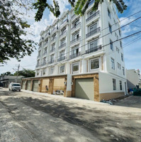 Dãy Nhà Phố Cực Đẹp Ngay Cổng Vạn Phúc City - Đường 10 Mét Có Vĩa Hè
