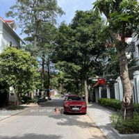 Chính Chủ Cần Bán Gấp Biệt Thự Việt Hưng 120M2 Giá Bán 23,5Tỷ Pháp Lý Chuẩn Đường Ô Tô Tránh Vỉa Hè