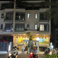 Cho Thuê Mặt Bằng Kinh Doanh Nhà Phố Q7 Saigon River Side 10X18 Giá Bán 30 Triệu. Liên Hệ: 0905705853