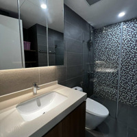 Cho Thuê Republic Plaza 52M2 1 Phòng Ngủnội Thất Đẹp - 13 Triệuiệu/ Tháng. Liên Hệ: 093.8856.299