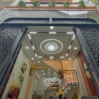 Bán Nhà Đoàn Văn Bơ Quận 4 - Bề Ngang 4M - 3 Tỷ - Hẻm 4M - 28M2 - Sổ Hồng Riêng