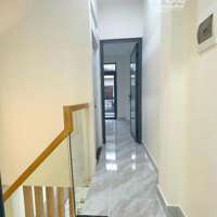 Bán Gấp Nhà Đẹp Hẻm 847 Đoàn Văn Bơ, Phường 16, Quận 4