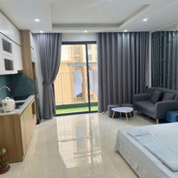 Cho Thuê Căn Studio 38M2, Ban Công Đông Nam, Đủ Đồ, Vinhomes D''capitale. Liên Hệ: 0974.629.234