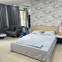 Cho Thuê Căn Studio 38M2, Ban Công Đông Nam, Đủ Đồ, Vinhomes D''capitale. Liên Hệ: 0974.629.234