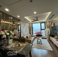 Cần Bán Gấp Căn Hộ 2 Phòng Ngủ- Green Diamond - 93 Láng Hạ - Liên Hệ 0886896533