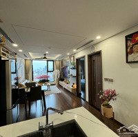 Cần Bán Gấp Căn Hộ 2 Phòng Ngủ- Green Diamond - 93 Láng Hạ - Liên Hệ 0886896533