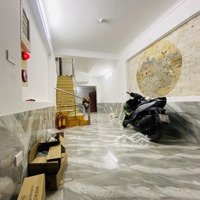 Chính Chủ Bán Căn Nhà Dòng Tiền 12 Phòng. Doanh Thu Khủng Đầy Đủ Nội Thất Khu Vực Đẹp Oto Đỗ Cửa