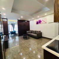 Bán Căn Hộ Chung Cư A6 Giảng Võ, 70M2, 2 Ngủ, 1 Vệ Sinh Thang Máy, Ban Công, Gần Hồ Giảng Võ, Về Ở Luôn