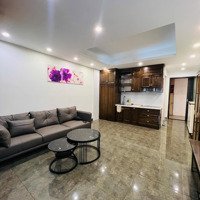 Bán Căn Hộ Chung Cư A6 Giảng Võ, 70M2, 2 Ngủ, 1 Vệ Sinh Thang Máy, Ban Công, Gần Hồ Giảng Võ, Về Ở Luôn