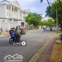 Biệt Thự Thảo Điền, Khu Compound, Căn Góc Đầu Hồi, 739M2 Đất, Gồm 3 Tầng, Giá Bán 300 Tỷ