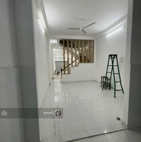 Siêu Phẩm Nhà Hẻm Xe Hơi Thông Đường D5 - Nguyễn Gia Trí 4.1X20M Đang Cho Thuê