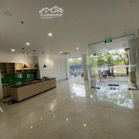 Tòa Nhà 8 Tầng (1300M2) Sd ,Mặt Tiền Phan Xích Long, Phường 2, Phú Nhuận. Đang Cho Thuê 300 Triệu/Th