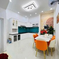 Nhà Ngộp Võ Văn Tần, Quận 3, Giảm Sâu 300 Triệu Còn 3.9 Tỷ/54M2, Shr