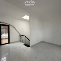 Bán Gấp Nhà Hẻm 1/ Đường Xóm Đất .Quận 11.Giá Cực Tốt Chỉ 3Tỷ250/60M2.Sổ Hồng Riêng.btct.