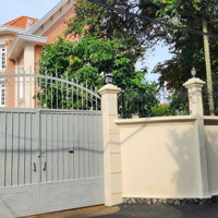 Biệt Thự Lớn Khu Thảo Điền. Nhà Đẹp Thiện Trí Bán. Giá Hiện Giảm Về Tốt Để Bán Nhanh.
