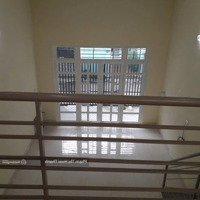 Cho Thuê Nhà 1 Trệt 1 Lửng Sát Chợ. 60M2 7 Triệu/Th