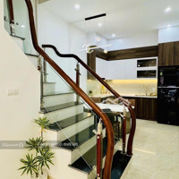 Bán Nhà Mặt Phố Thạch Bàn, 11,89 Tỷ, 50M2, 4 Phòng Ngủ 4 Vệ Sinh 5 Tầng