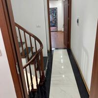 Bán nhà xây Độc Lập tại Thạch Bàn, Long Biên. Ngõ thông, Gần ô tô. 40m x 4.5T