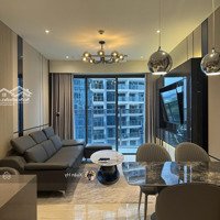 Cho Thuê 2 Phòng Ngủ- Góc - View Hồ Bơi, Sông - Full Nội Thất - Căn Hộ Opera Residence