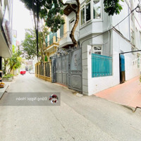 Bán Nhà Hồ Tây, Tô Ngọc Vân - Lô Góc Ô Tô - 3 Thoáng - Dân Xây - 68M*3 Tầng Biệt Thự- 19.2 Tỷ