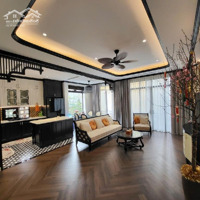 Bán Nhà Hồng Tiến Bồ Đề ,Vị Trí Vip Thông Số Vàngmặt Tiềnquyền Lực .Lô Góc Gara Oto Kinh Doanh 65M 5 T