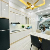 Chủ Cần Tiền Bán Gấp Nhà Phố Nguyên Hồng, 15M Ô Tô, 2 Thoáng, Gần Phố, Full Nội Thất Xịn, Ở Sướng.