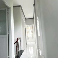 NHÀ 1 TRỆT 1 LẦU CÓ SÂN ĐẬU Ô TÔ PHƯỜNG 8 TP VĨNH LONG