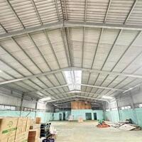 Cho thuê 1.000m2 xưởng mặt tiền đường chính Thuận An giá 38 tr/tháng có điện 3 pha có Văn phòng