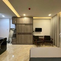 Cho Thuê Căn Studio 35M2 Q5 Gần Đh Kinh Tế Cửa Sổ Siêu Lớn View Bao Đẹp